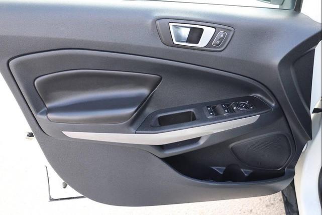 Photo of 2020 White Ford EcoSport