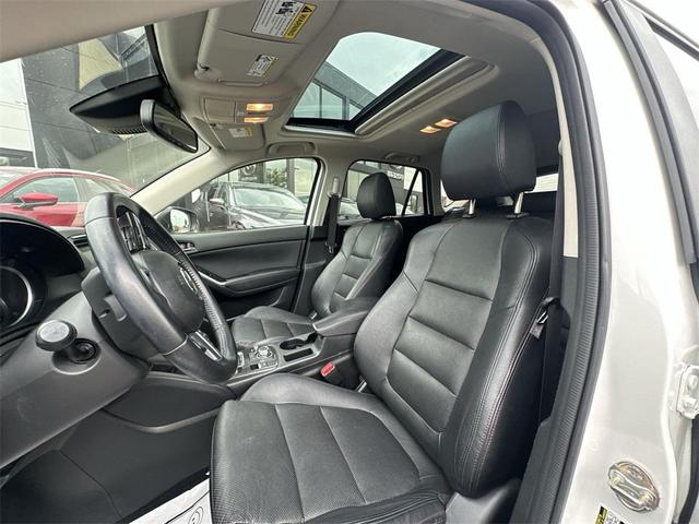 Photo of 2016 Crystal White Pearl Mazda CX-5