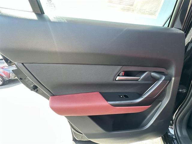 Photo of 2025 Jet Black Mica Mazda CX-50 Hybrid