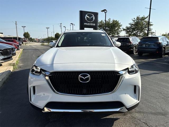 Photo of 2024 Rhodium White Metallic Mazda CX-90