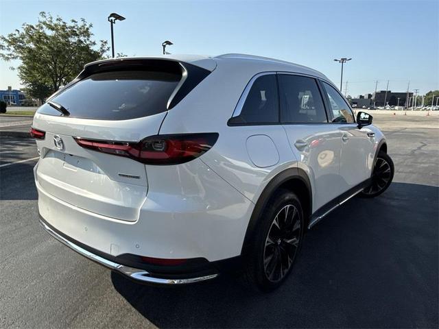 Photo of 2024 Rhodium White Metallic Mazda CX-90