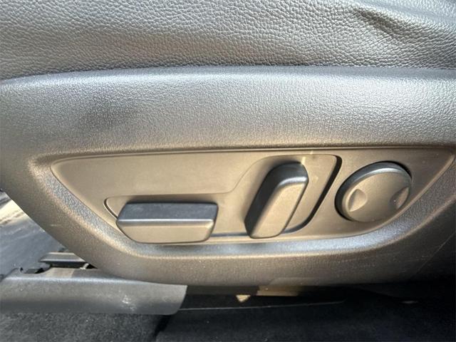 Photo of 2024 Rhodium White Metallic Mazda CX-90