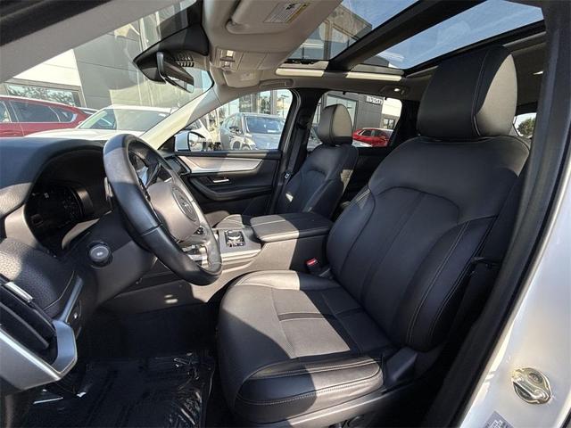 Photo of 2024 Rhodium White Metallic Mazda CX-90