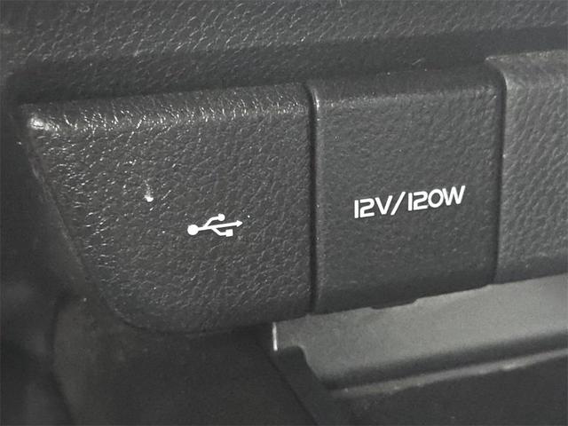 Photo of 2023 Ice Cap Toyota Camry