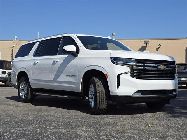 Photo of 2021 Summit White Chevrolet Suburban