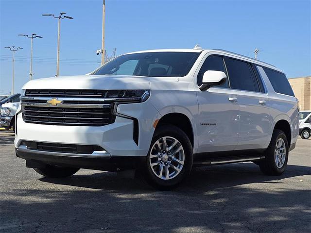 Photo of 2021 Summit White Chevrolet Suburban