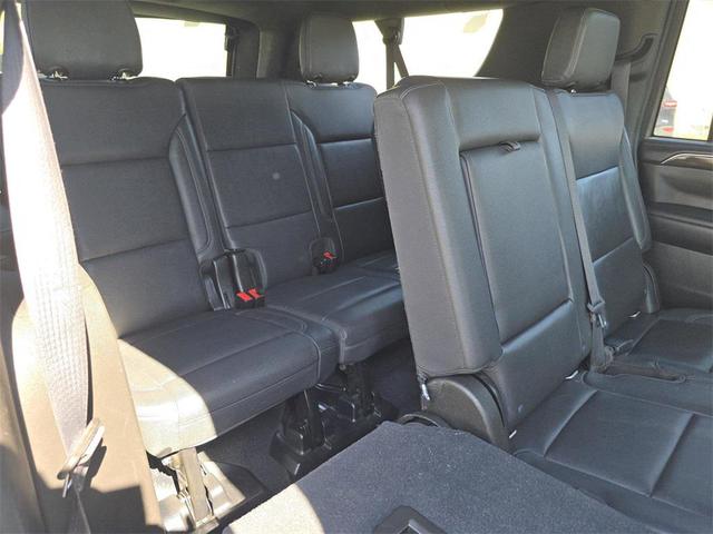 Photo of 2021 Summit White Chevrolet Suburban