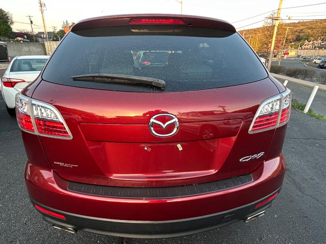 Photo of 2012 red Mazda CX-9