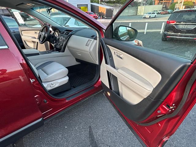 Photo of 2012 red Mazda CX-9