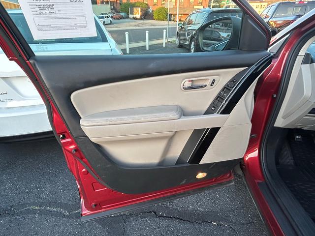 Photo of 2012 red Mazda CX-9