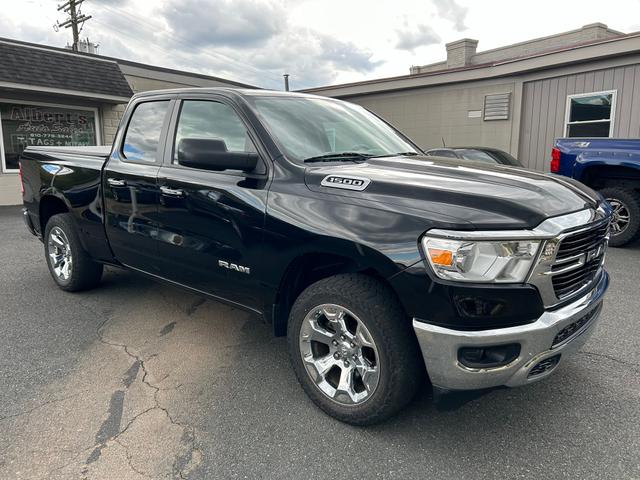 Photo of 2020 Diamond Black Crystal Pearlcoat RAM 1500
