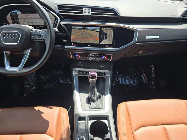 Photo of 2024 White Audi Q3