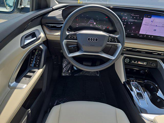 Photo of 2025 Glacier White Metallic Audi Q5