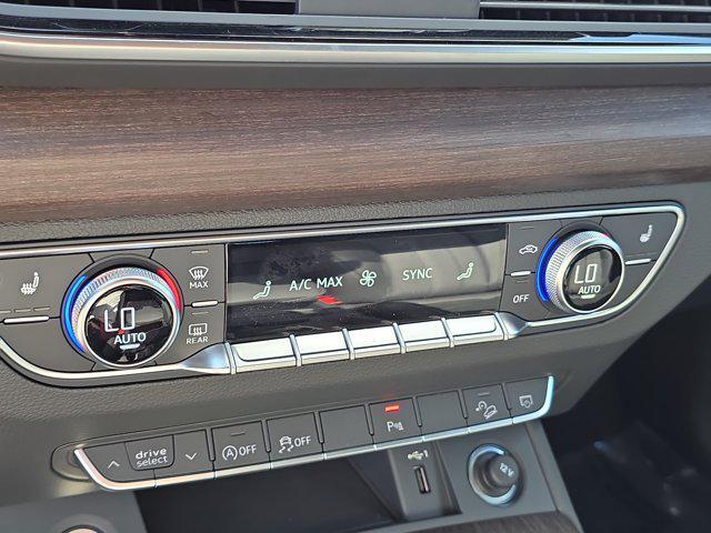 Photo of 2025 Chronos Gray Metallic Audi Q5