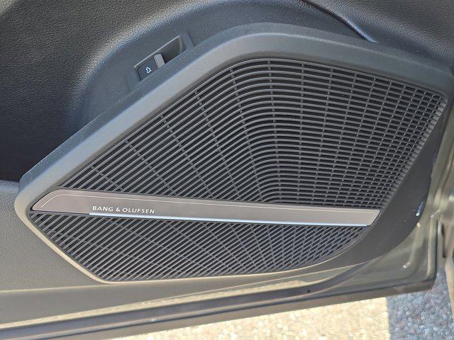Photo of 2025 Chronos Gray Metallic Audi Q5