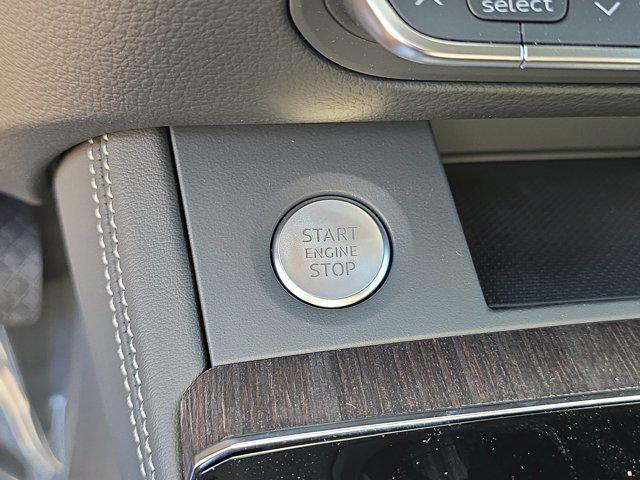 Photo of 2025 Chronos Gray Metallic Audi Q5