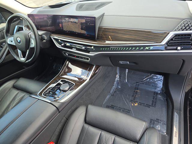 Photo of 2023 Black Sapphire Metallic BMW X7