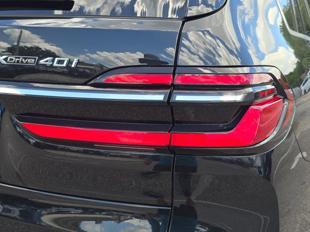 Photo of 2023 Black Sapphire Metallic BMW X7