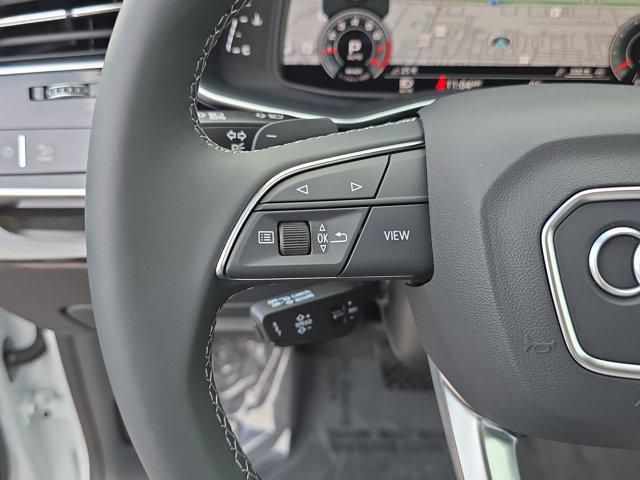 Photo of 2025 Glacier White Metallic Audi Q8