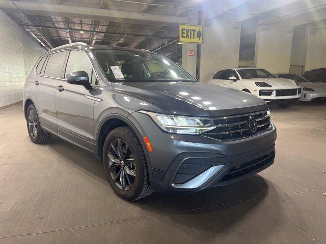 Photo of 2022 Platinum Gray Metallic Volkswagen Tiguan