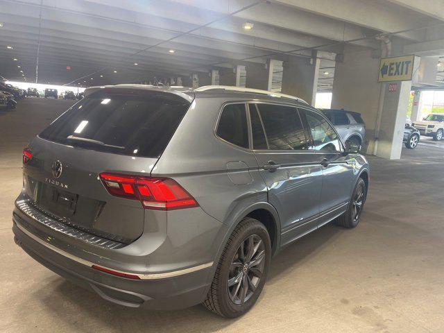 Photo of 2022 Platinum Gray Metallic Volkswagen Tiguan