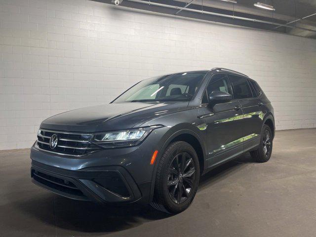 Photo of 2022 Platinum Gray Metallic Volkswagen Tiguan