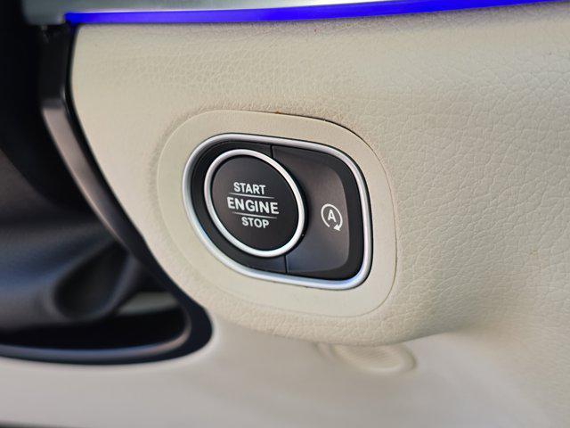 Photo of 2024 Obsidian Black Metallic Mercedes-Benz GLE 350