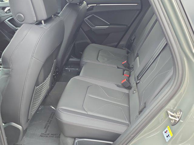 Photo of 2025 Chronos Gray Metallic Audi Q3