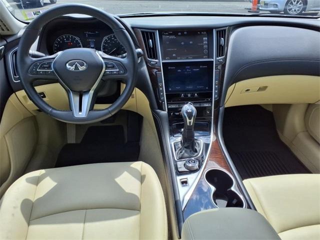 Photo of 2019 Majestic White INFINITI Q50