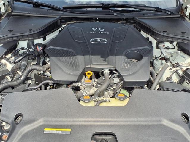 Photo of 2019 Majestic White INFINITI Q50