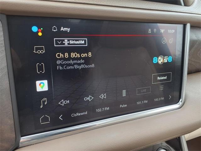 Photo of 2022 White Frost Tri-Coat GMC Yukon XL