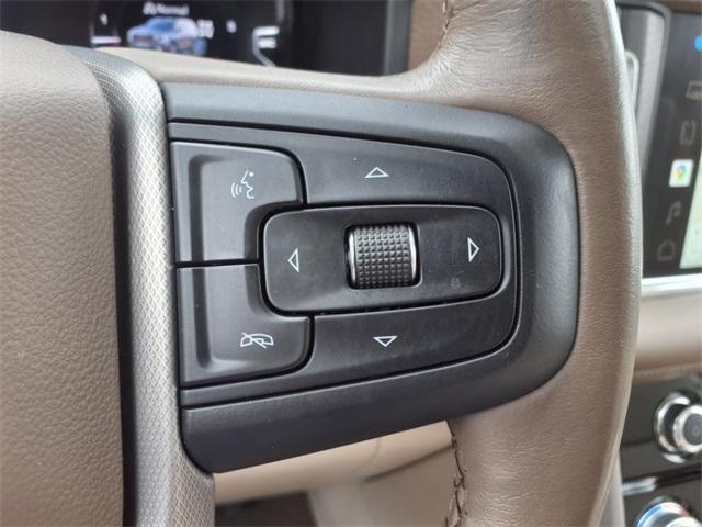 Photo of 2022 White Frost Tri-Coat GMC Yukon XL