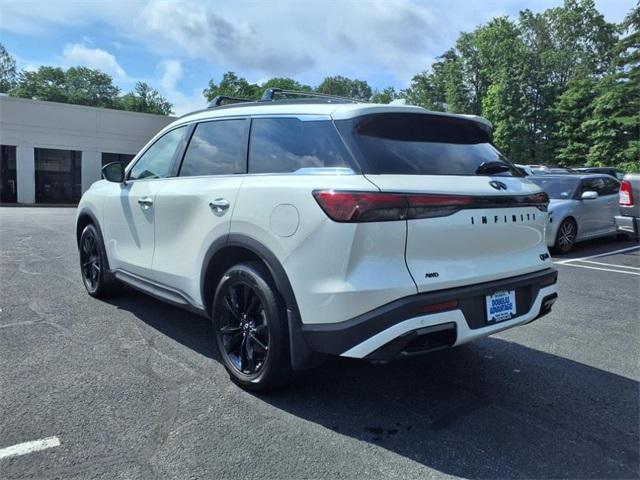 Photo of 2025 Majestic White INFINITI QX60