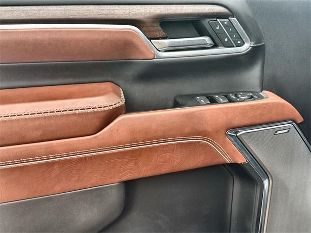 Photo of 2024 Onyx Black GMC Sierra 3500