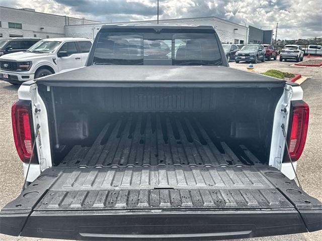 Photo of 2023 Summit White GMC Sierra 1500