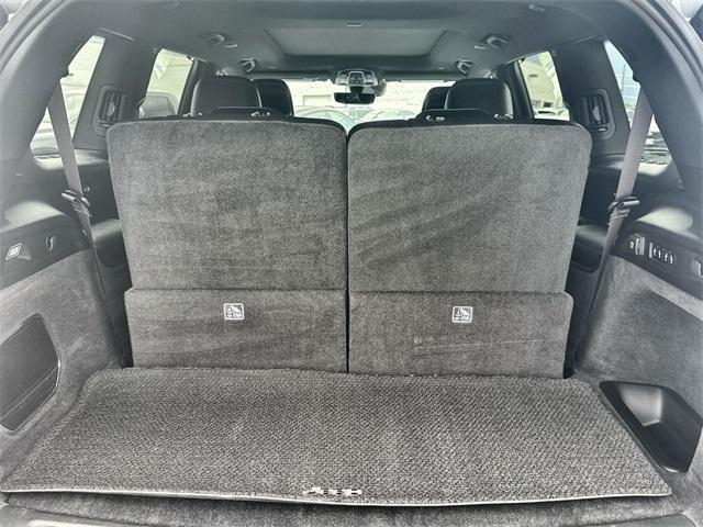 Photo of 2024 Diamond Black Jeep Grand Cherokee L