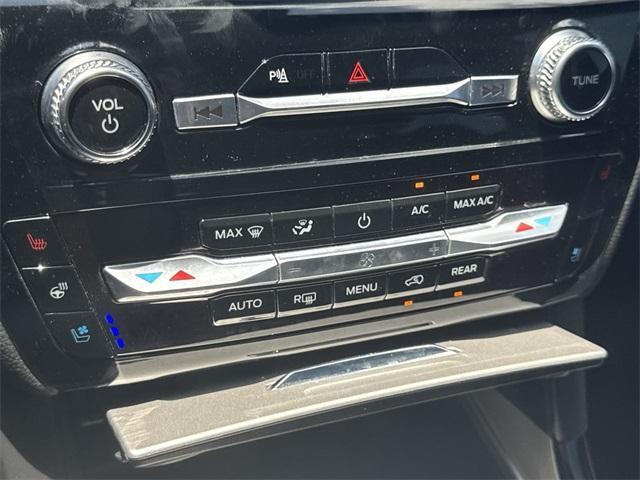 Photo of 2023 Agate Black Metallic Ford Explorer