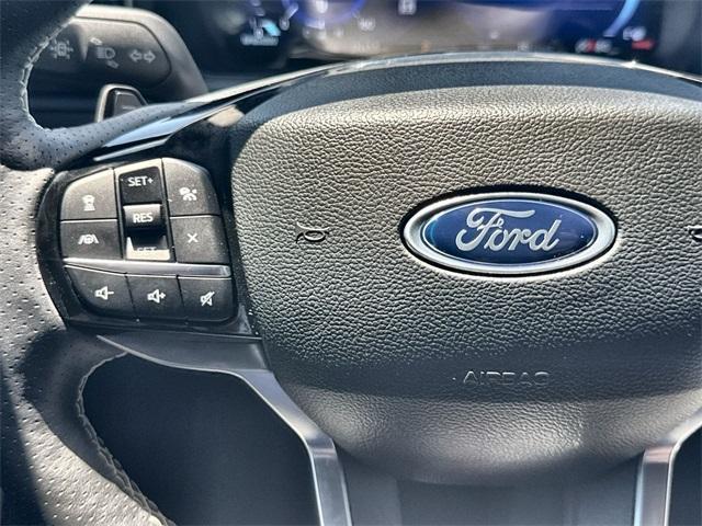 Photo of 2023 Agate Black Metallic Ford Explorer