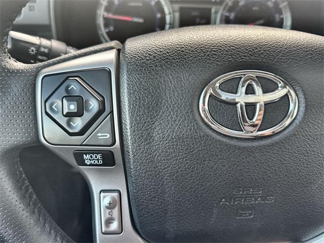 Photo of 2018 White Toyota 4Runner