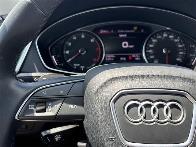 Photo of 2022 Glacier White Metallic Audi Q5