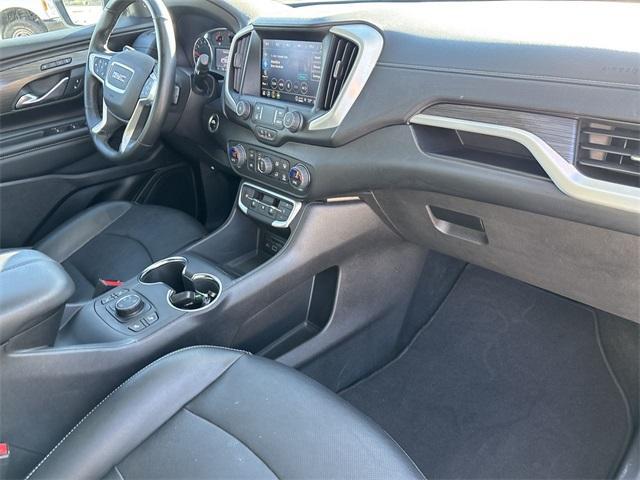 Photo of 2024 Summit White GMC Terrain