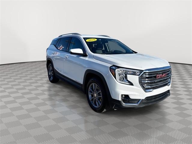Photo of 2024 Summit White GMC Terrain
