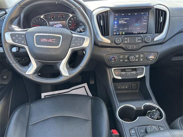 Photo of 2024 Summit White GMC Terrain