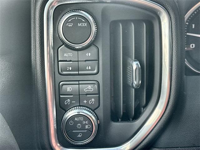 Photo of 2023 White GMC Sierra 2500