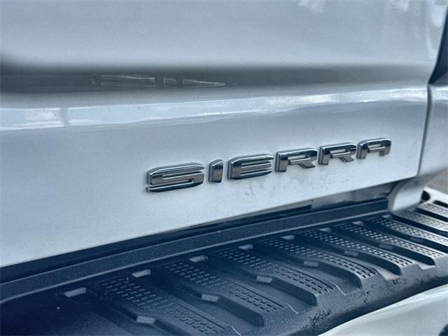 Photo of 2023 White GMC Sierra 2500