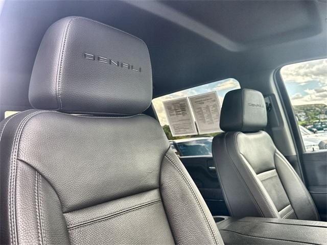 Photo of 2023 White GMC Sierra 2500