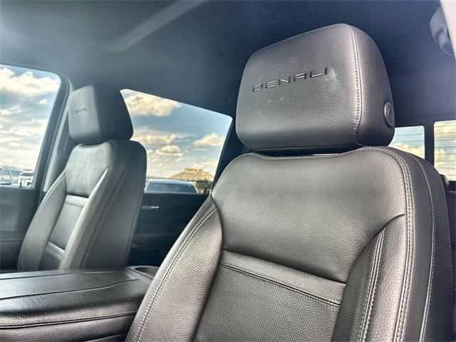 Photo of 2023 White GMC Sierra 2500
