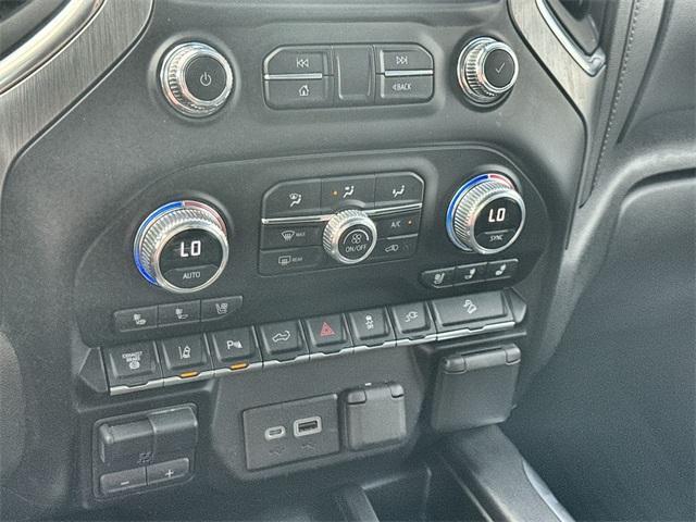 Photo of 2023 White GMC Sierra 2500