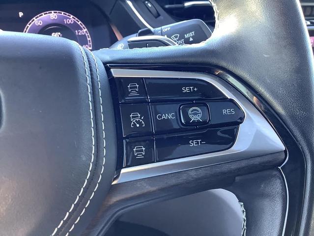 Photo of 2021 Baltic Gray Metallic Clearcoat Jeep Grand Cherokee L