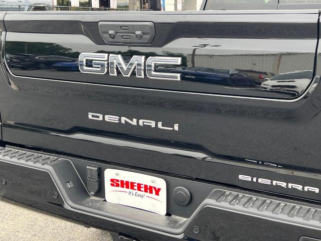 Photo of 2025 Onyx Black GMC Sierra 2500